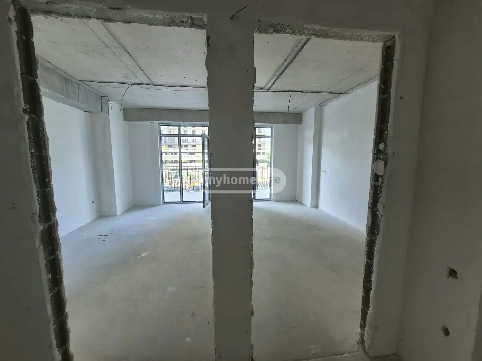 Продажа 3-комната Квартира view 9