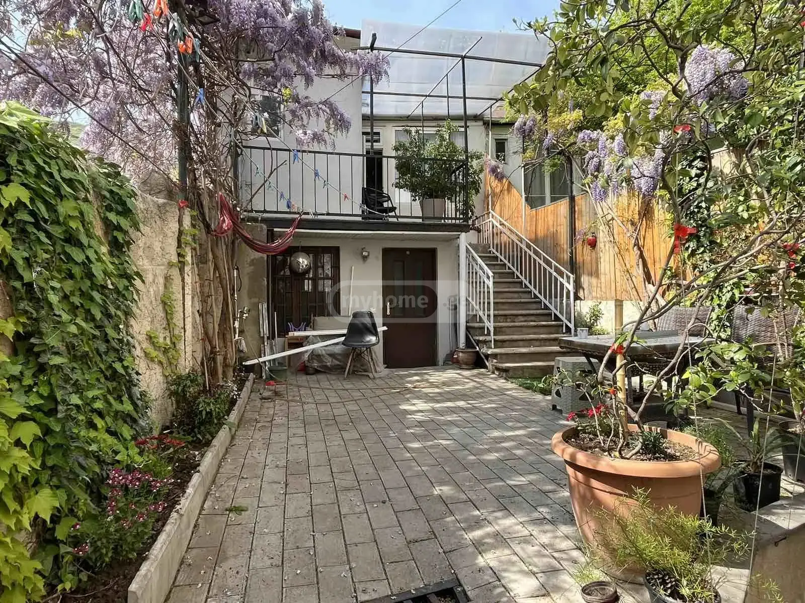 3 Room Private House For Sale view 12