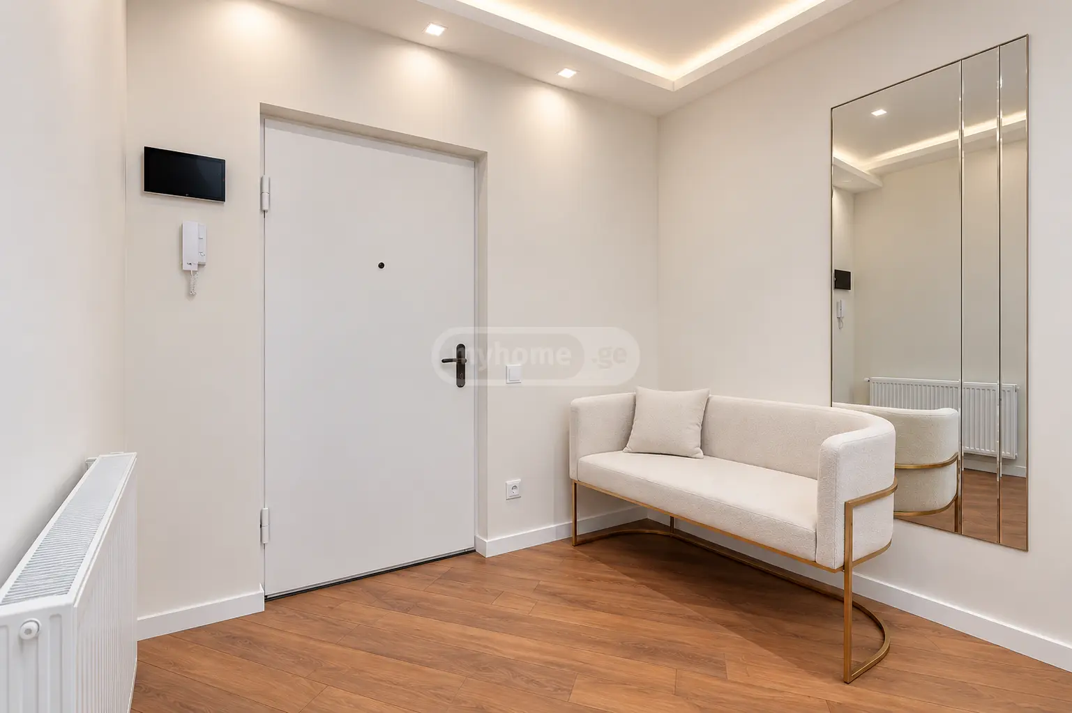 3 Room Apartment For Rent In Vera view 9