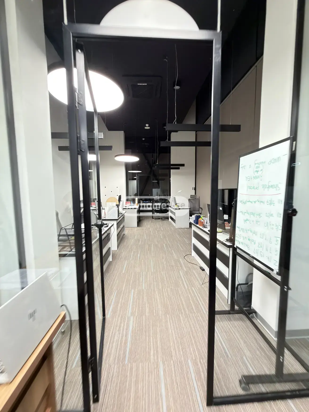 Office Commercial Area For Rent In Mtatsminda view 14