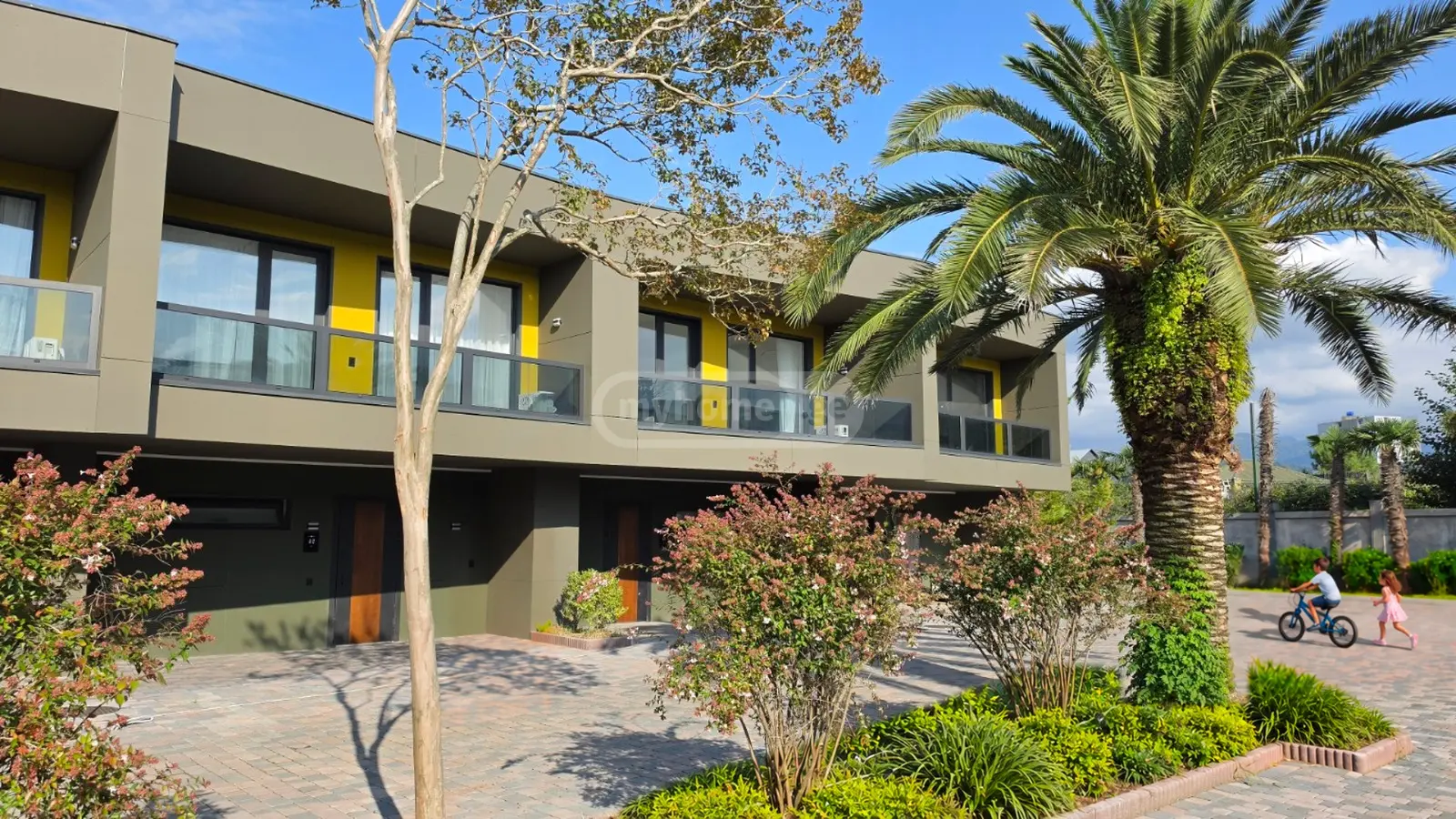 4 Room Private House For Sale view 1