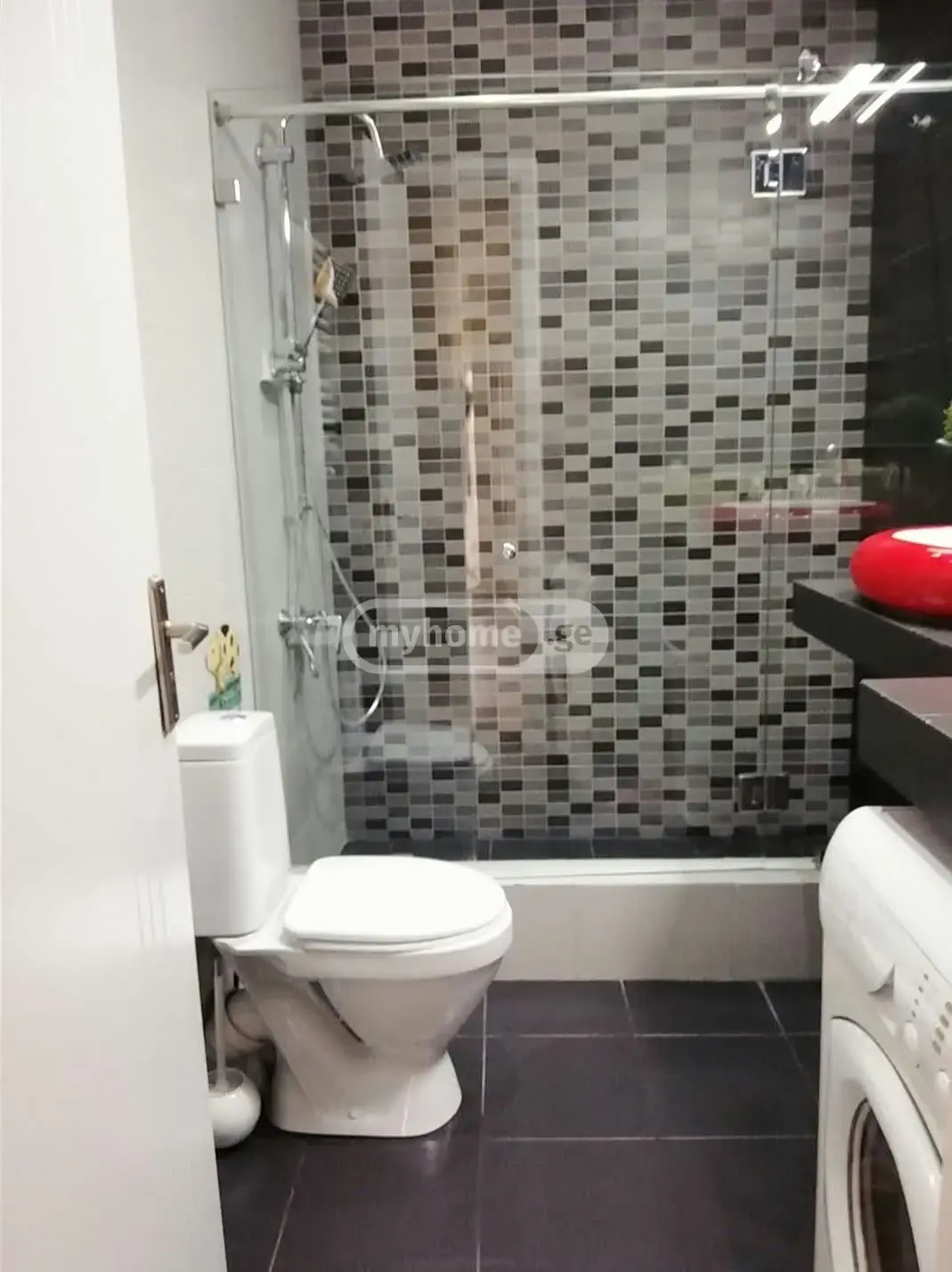 5 Room Private House For Rent In Sololaki view 8