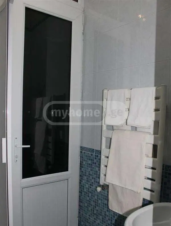 4 Room Apartment For Rent In Sololaki view 12