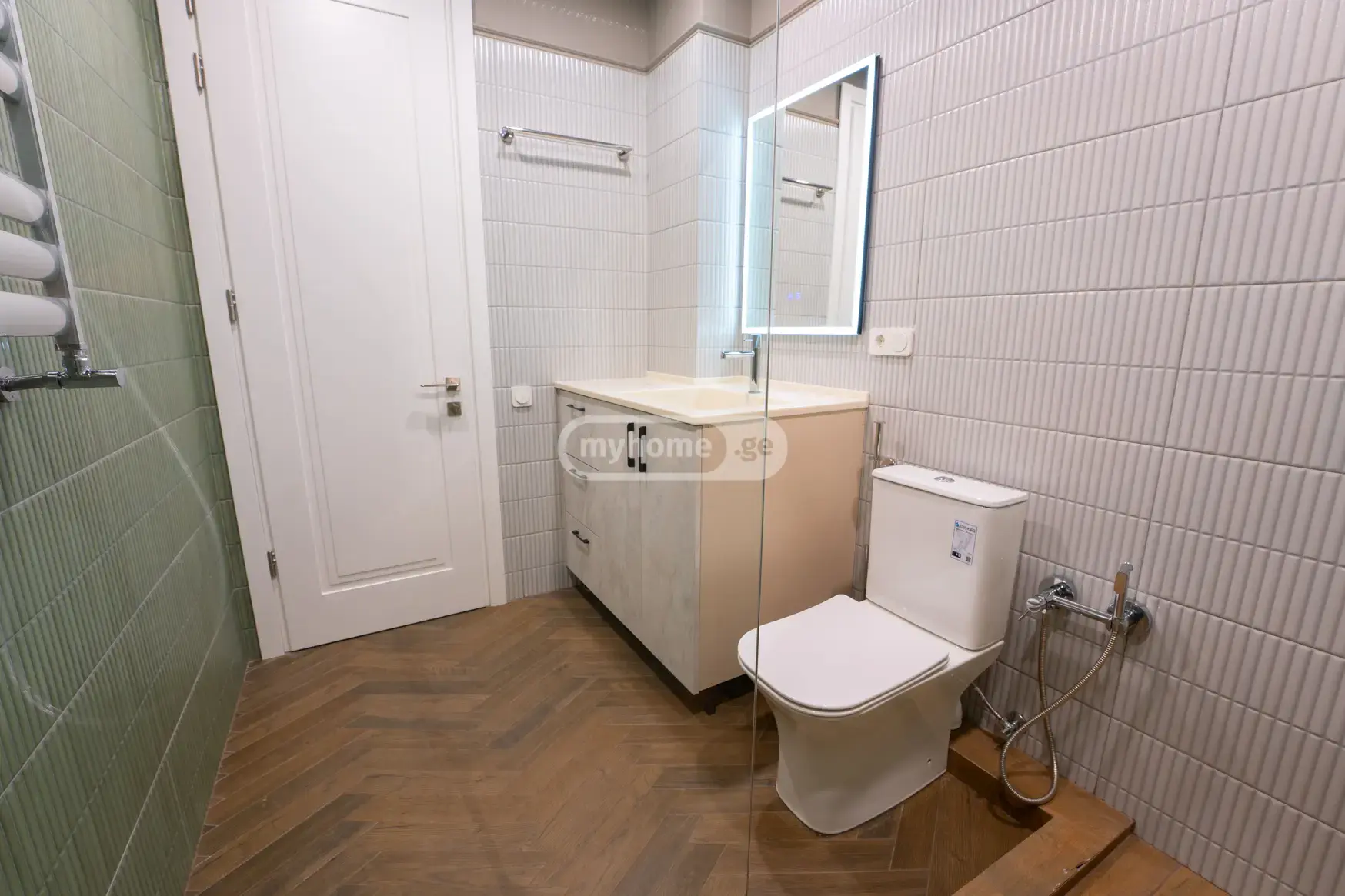 2 Room Apartment For Rent In Mtatsminda view 10