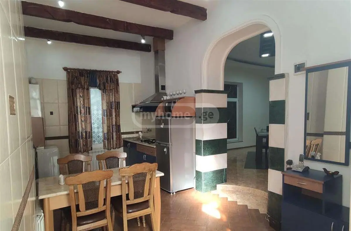 4 Room Apartment For Rent In Sololaki view 4