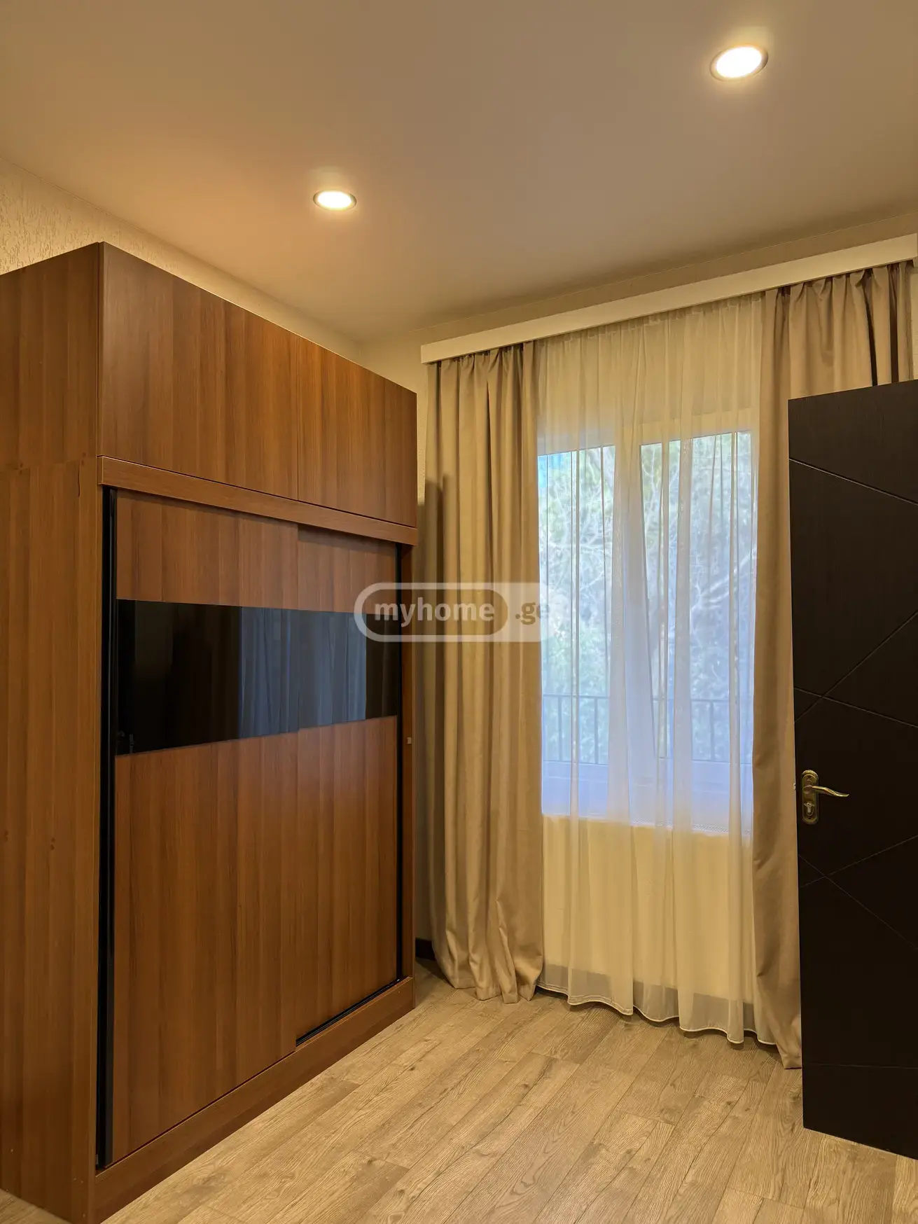2 Room Private House For Rent In Sanzona view 5