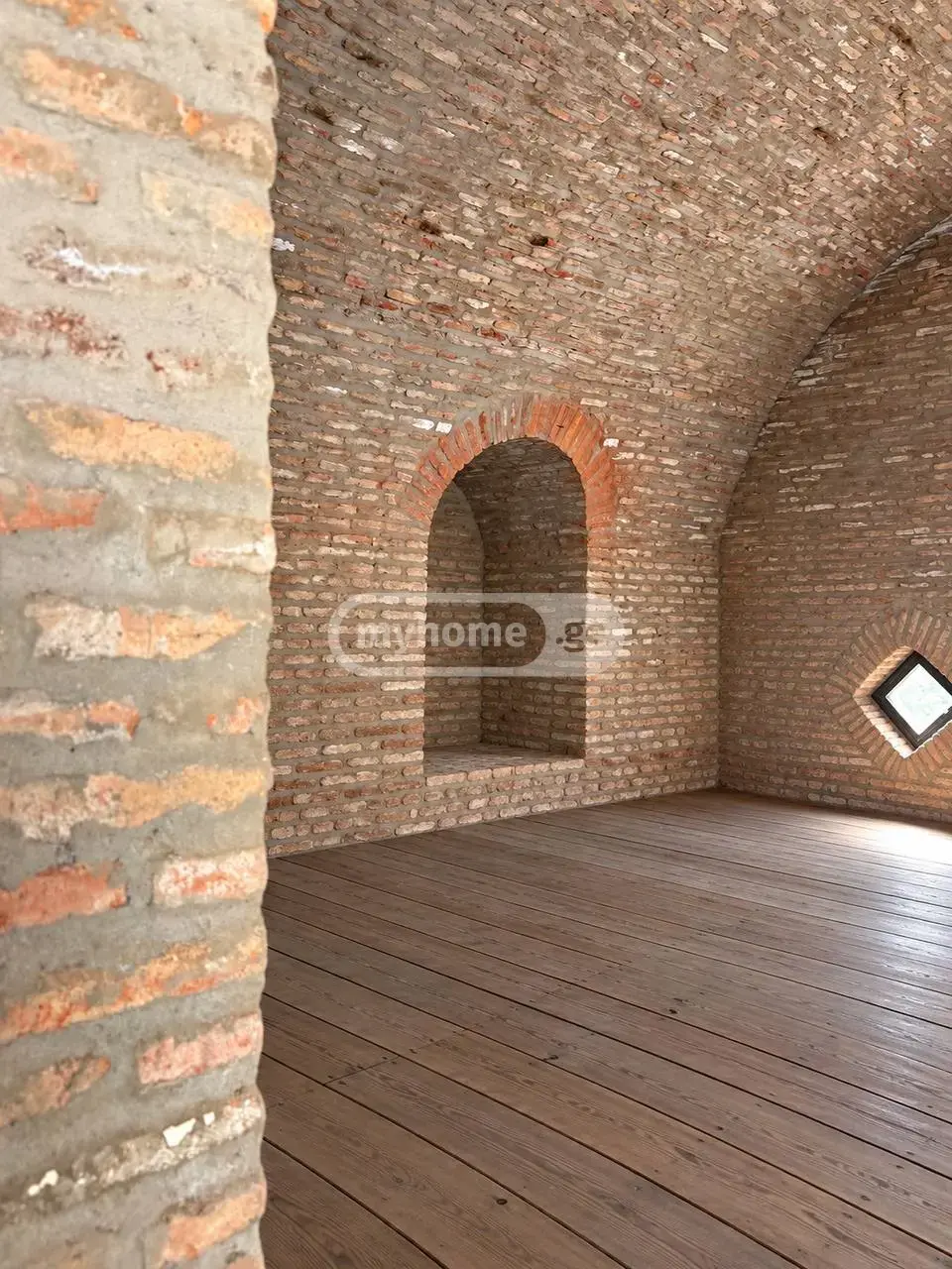 Universal Commercial Area For Rent In Mtatsminda view 4