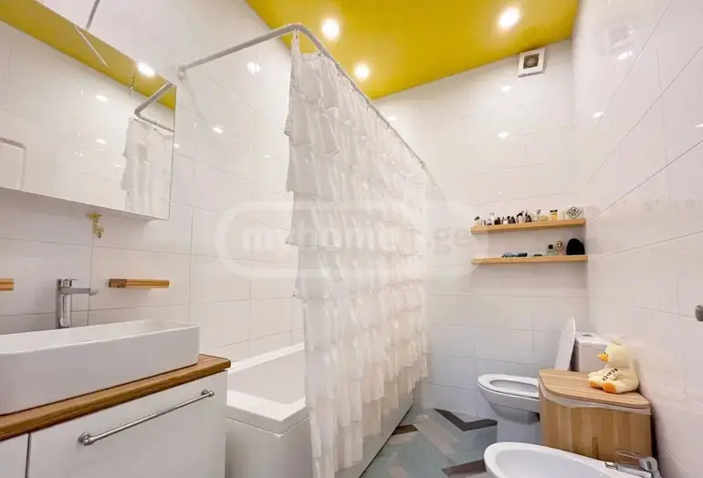 4 Room Private House For Rent In Vake view 10