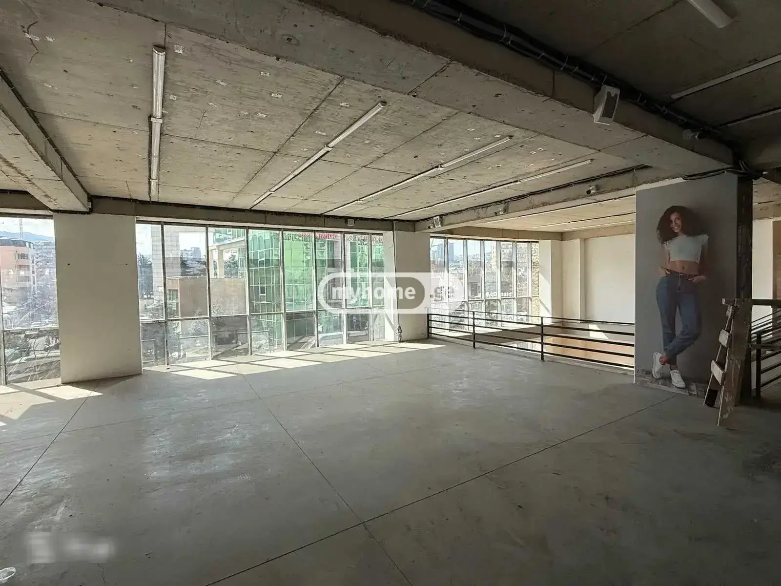 Universal Commercial Area For Rent In Didube view 8