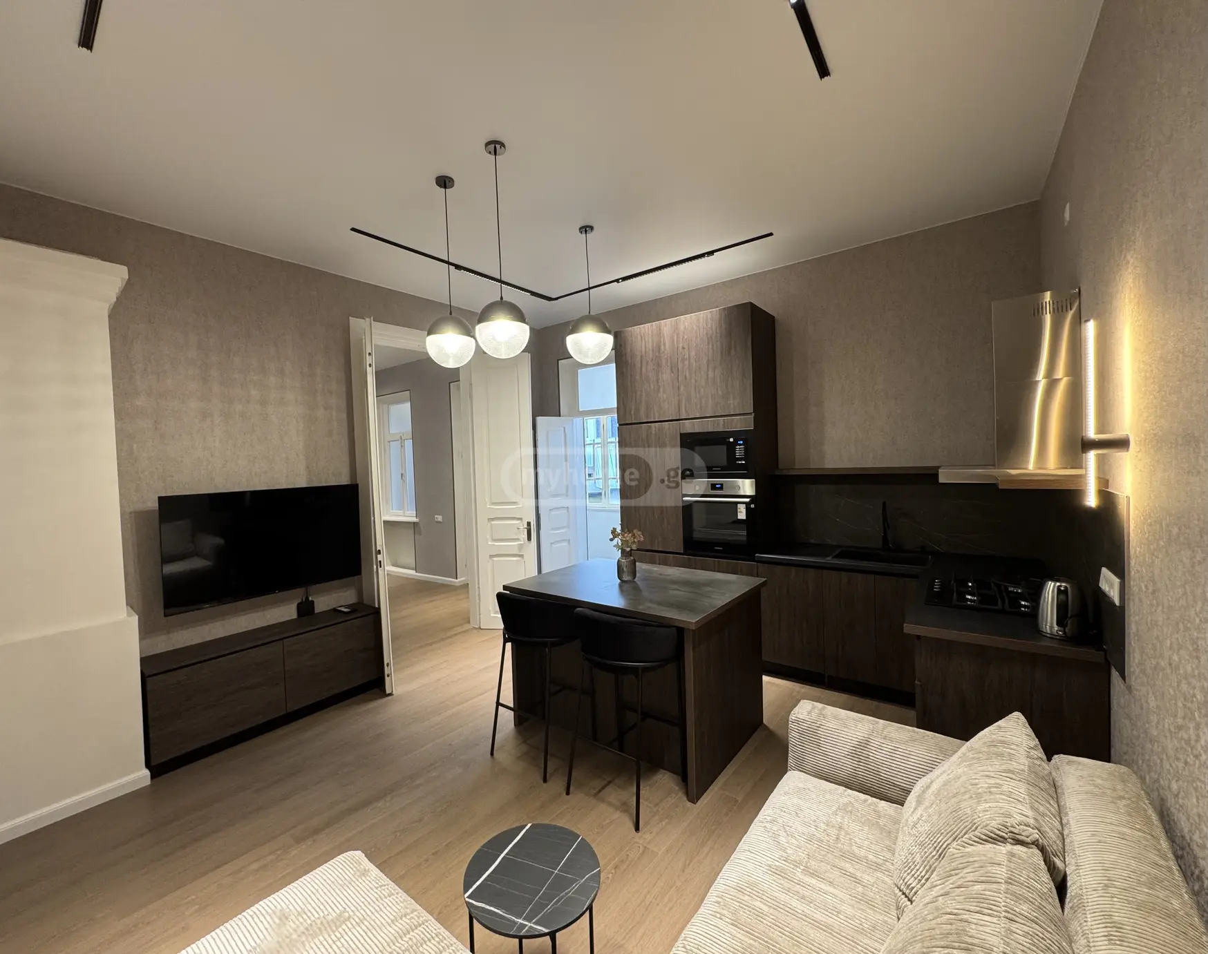 3 Room Apartment For Rent In Mtatsminda view 3