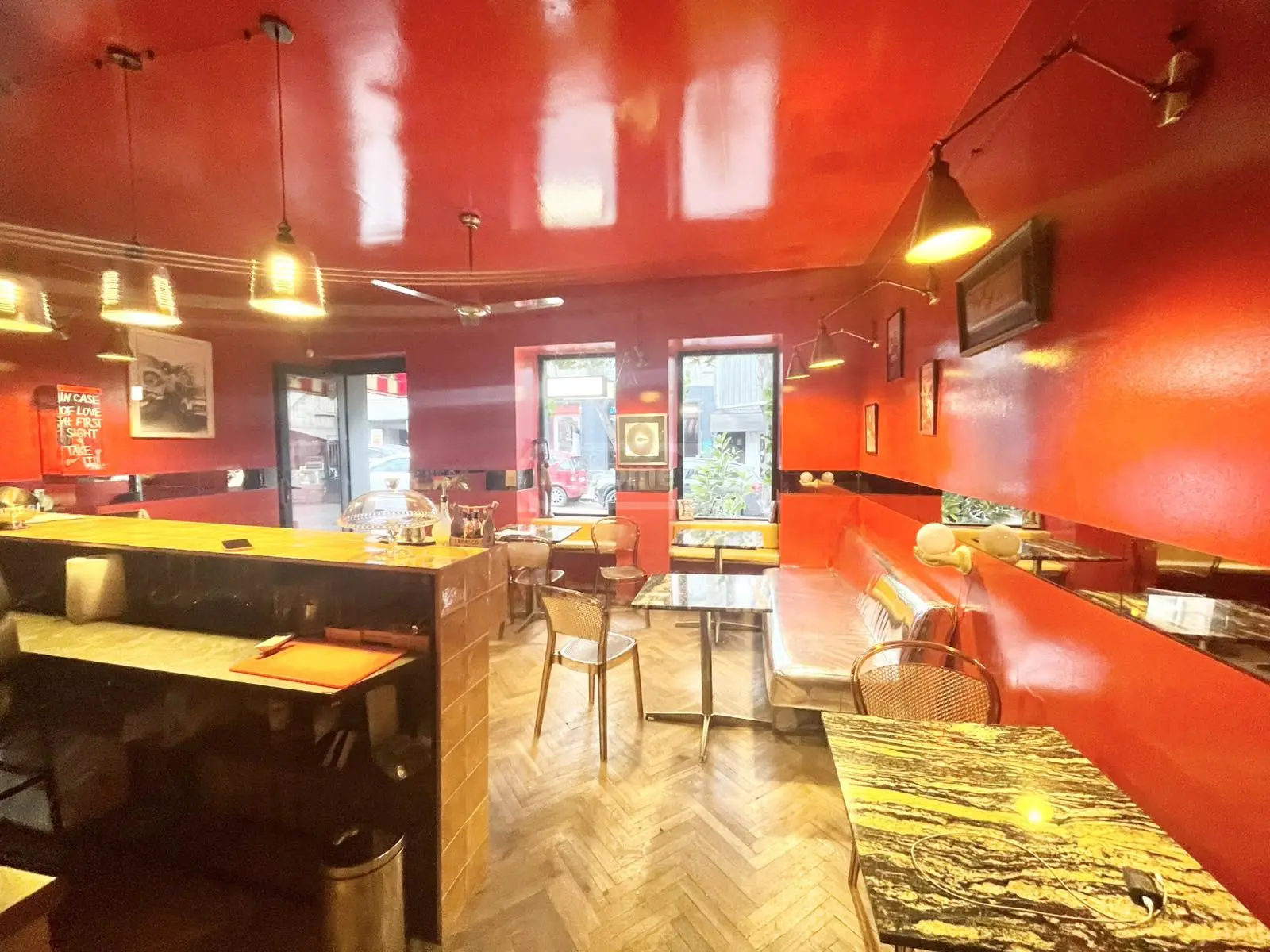 Special Commercial Area For Rent In Vera view 1