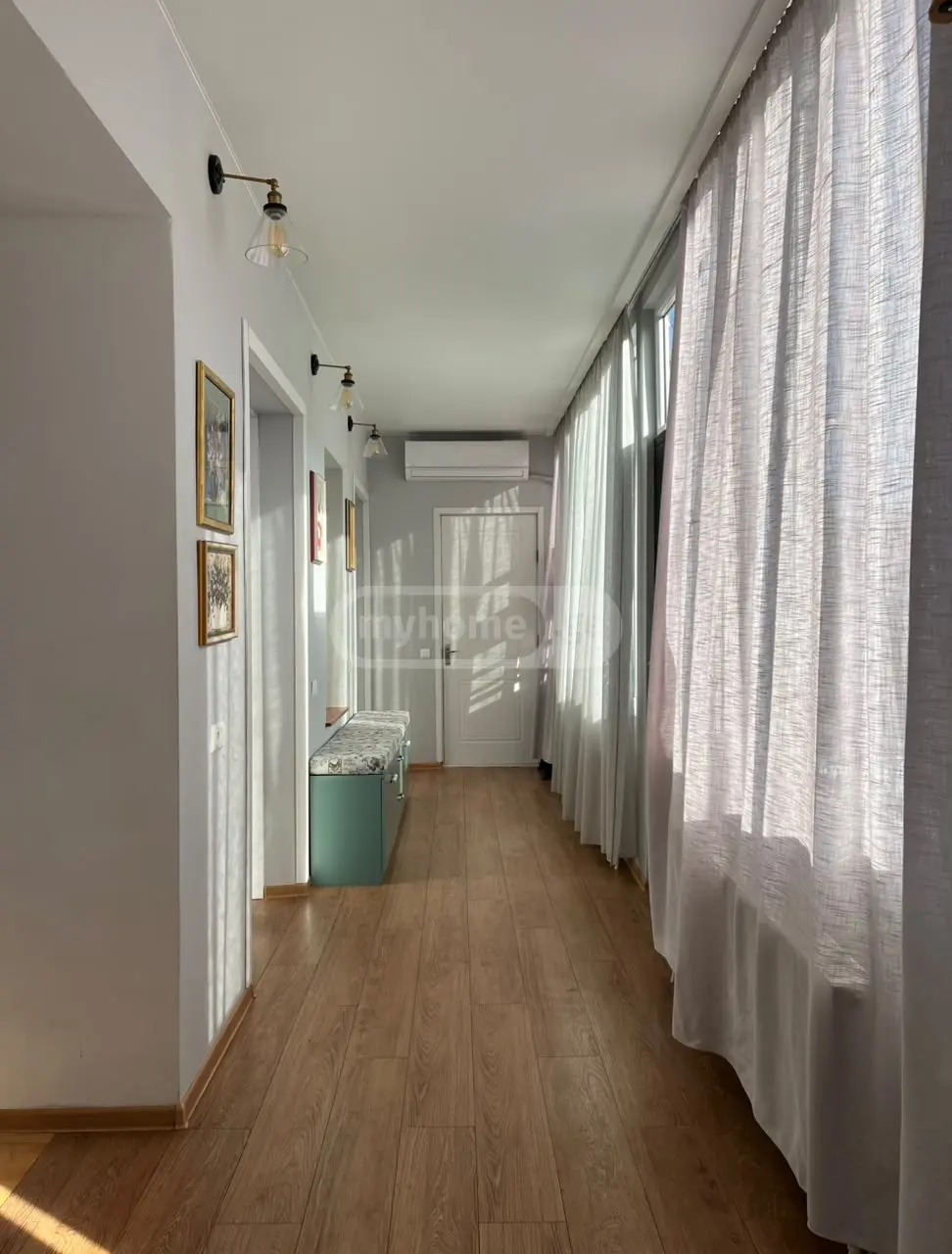 4 Room Apartment For Sale view 8
