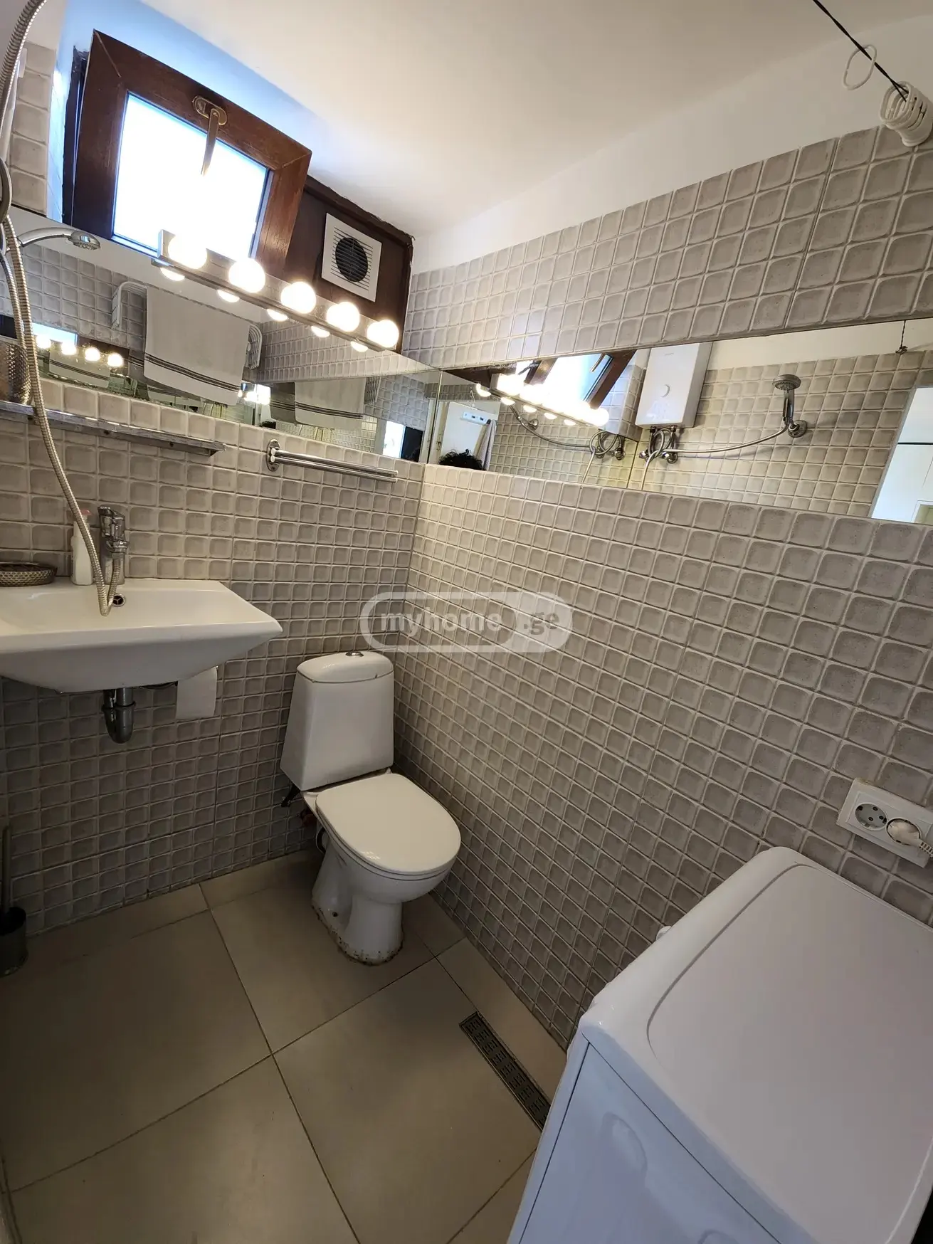 4 Room Private House For Rent In Sololaki view 13
