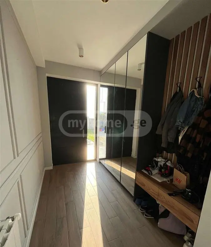 6 Room Private House For Sale view 9