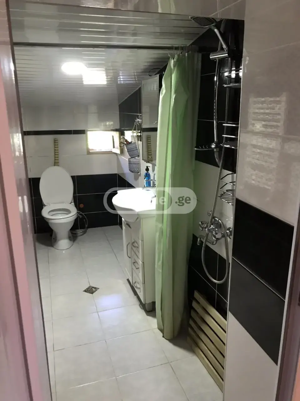 3 Room Apartment For Rent In Mtatsminda view 11