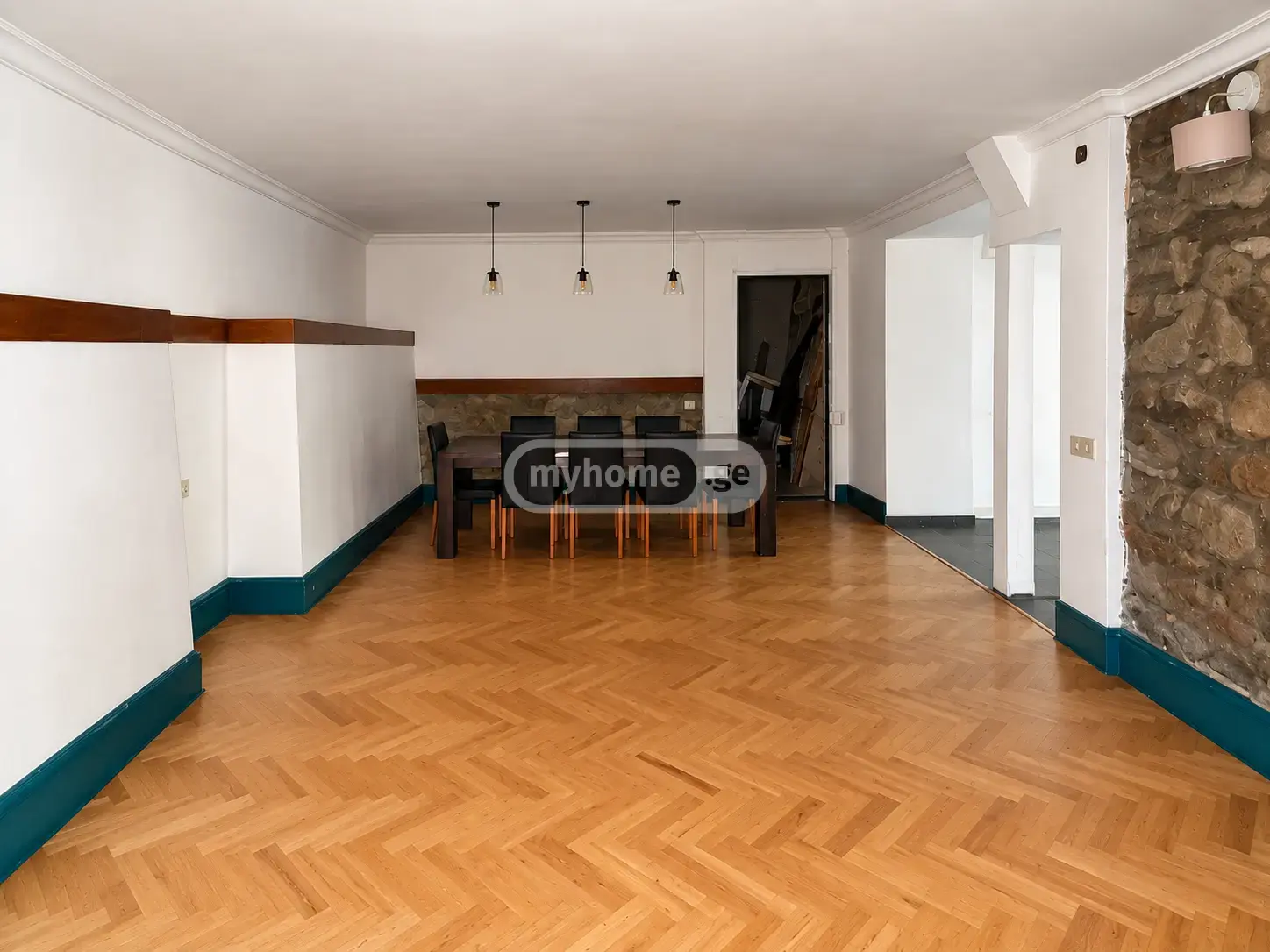 Universal Commercial Area For Rent In Vera view 6