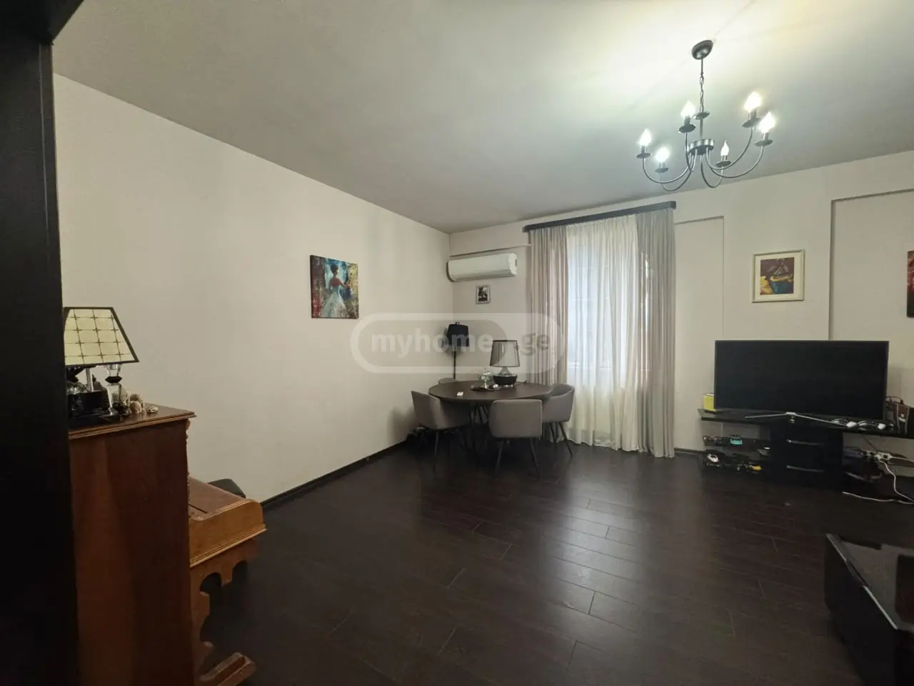 3 Room Apartment For Rent In Vera view 3
