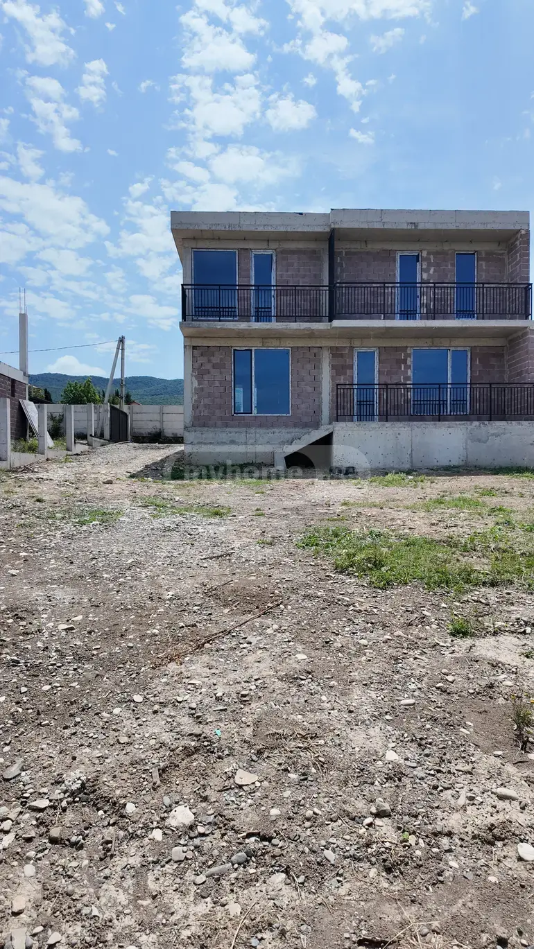 7 Room Private House For Sale view 1