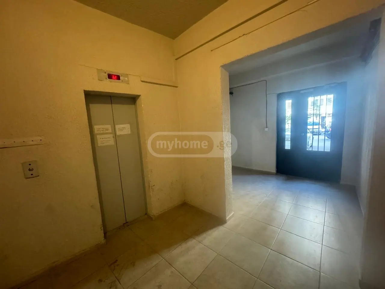 3 Room Apartment For Rent In Didube view 13