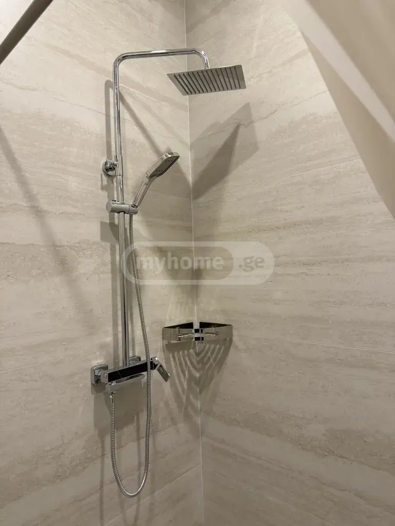 2 Room Private House For Rent In Sanzona view 7