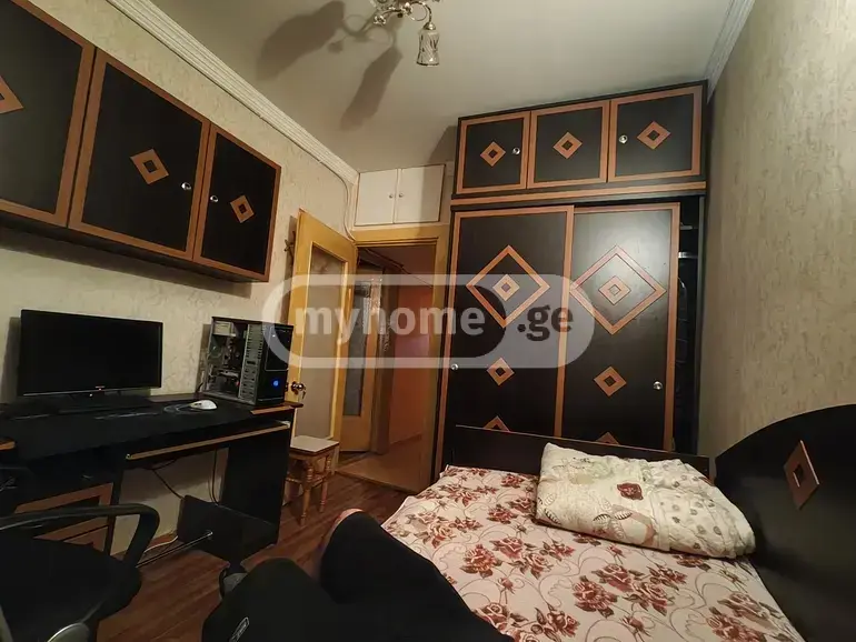 3 Room Apartment For Sale view 5