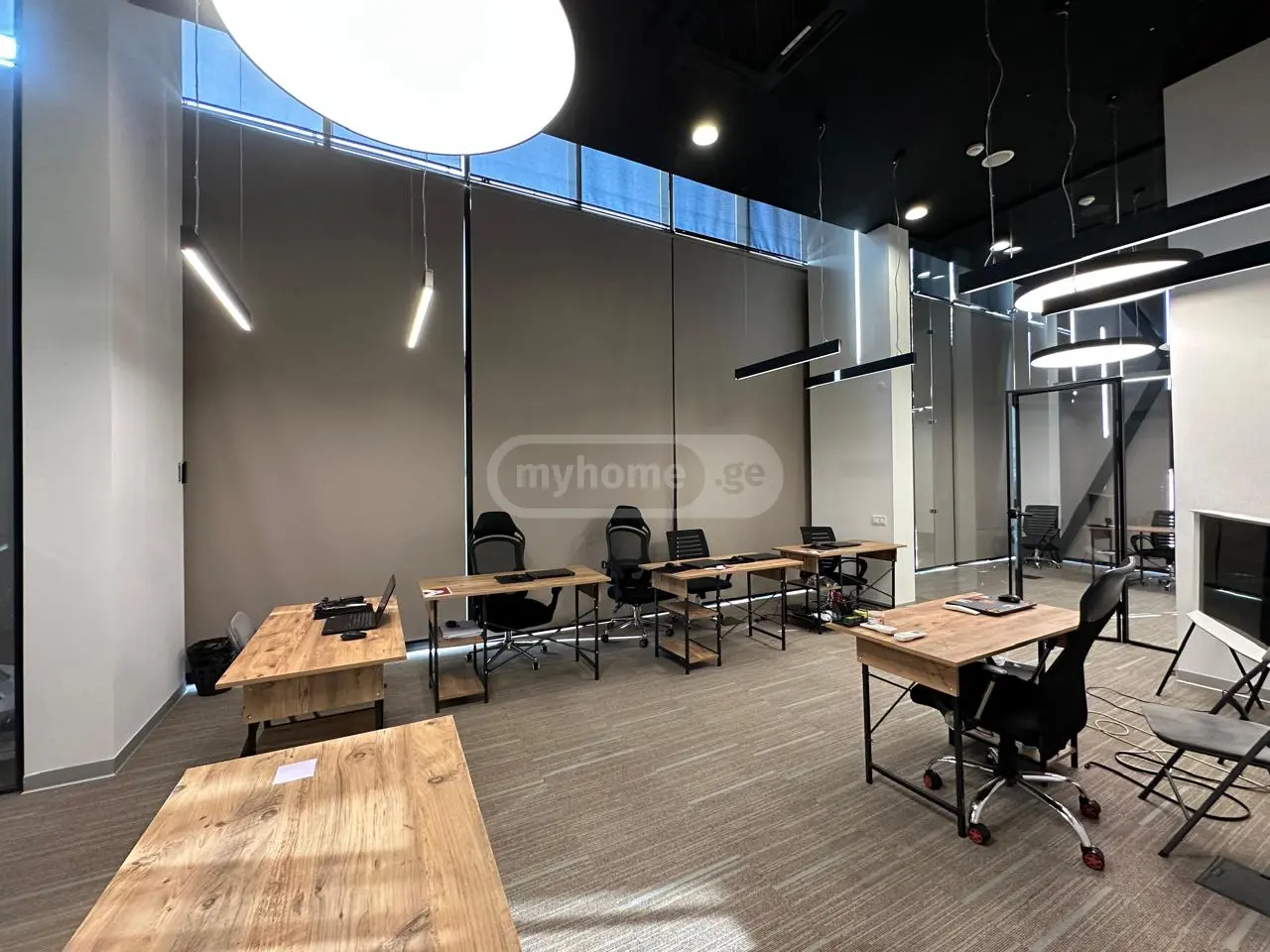 Office Commercial Area For Rent In Mtatsminda view 11