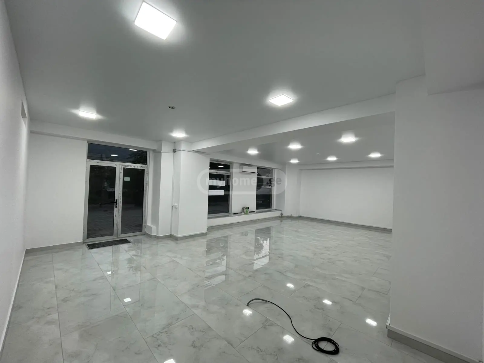Universal Commercial Area For Rent In Isani view 1