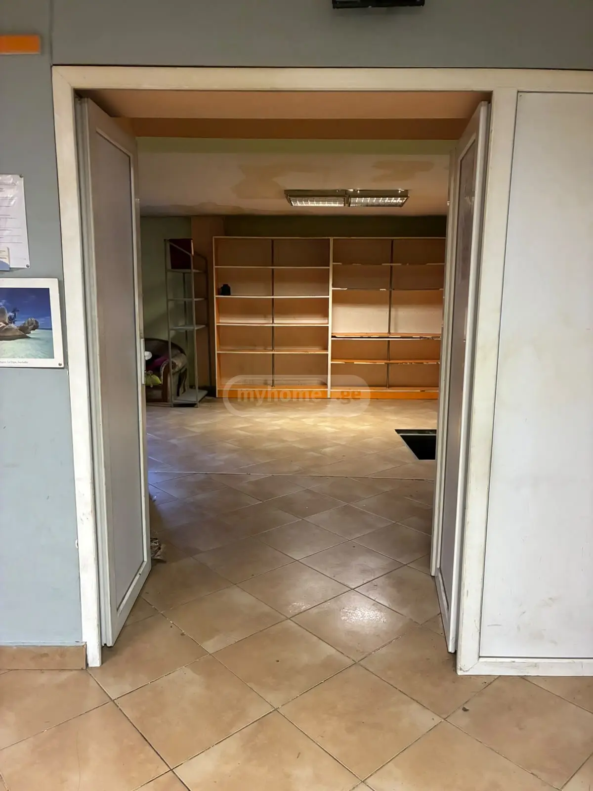 Universal Commercial Area For Rent In Didube view 10