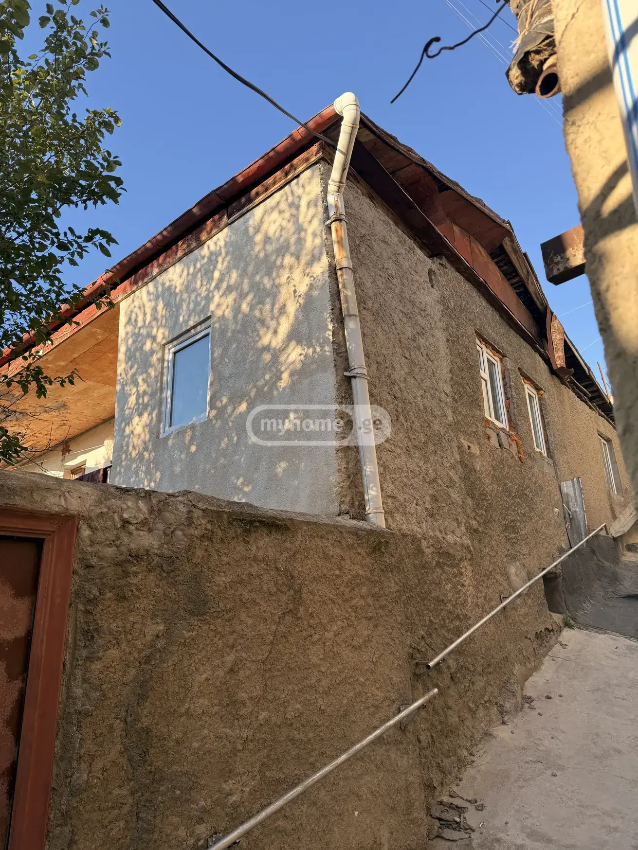 7 Room Private House For Sale view 12
