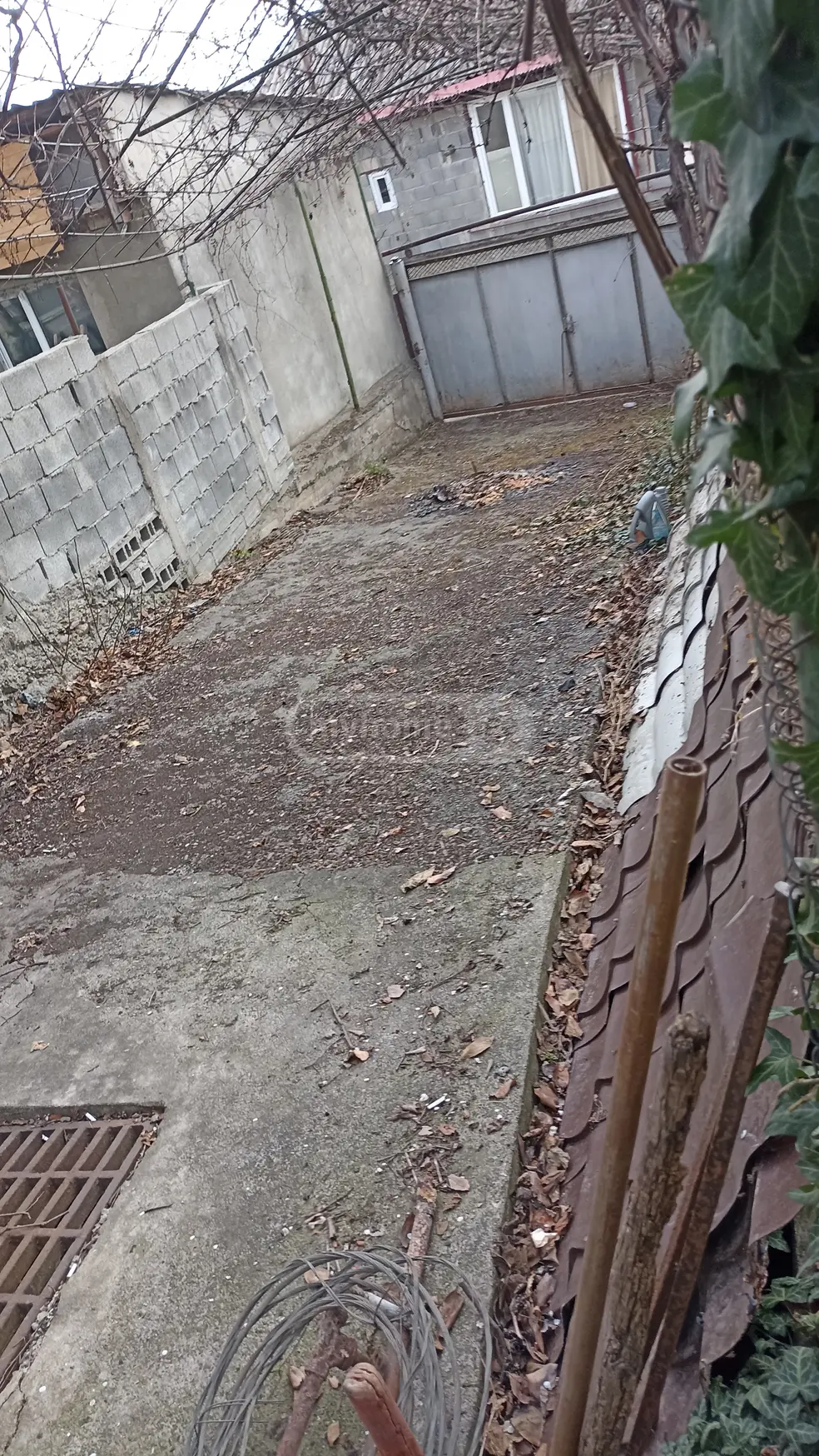 7 Room Private House For Sale view 12