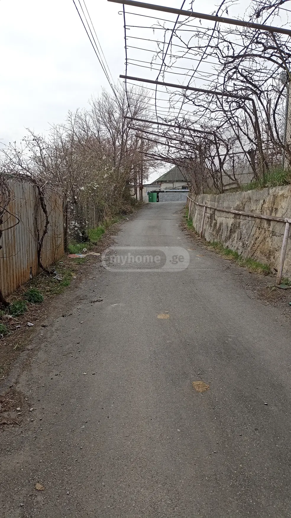 7 Room Private House For Sale view 16