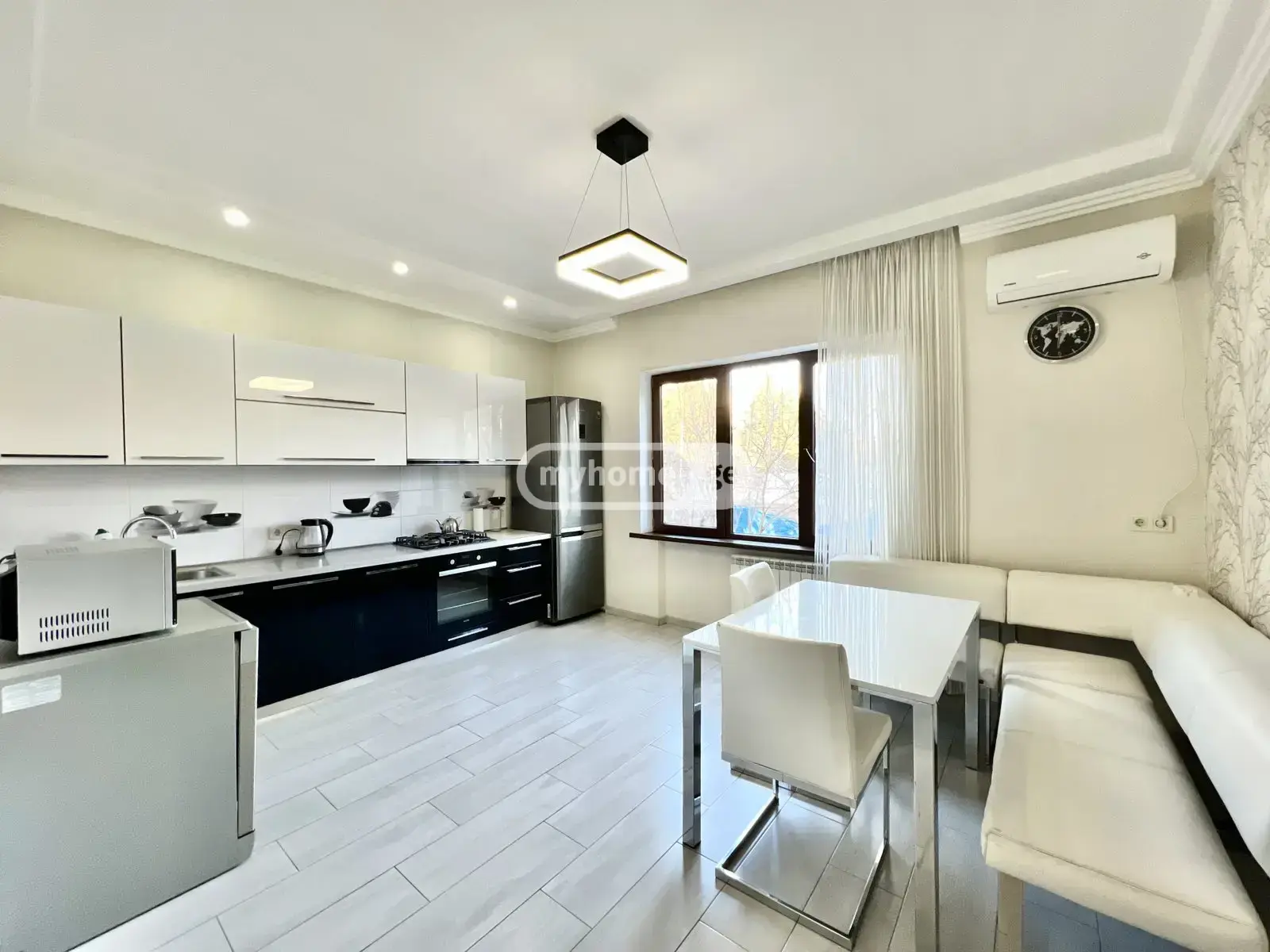 8 Room Private House For Rent In Ortachala view 4