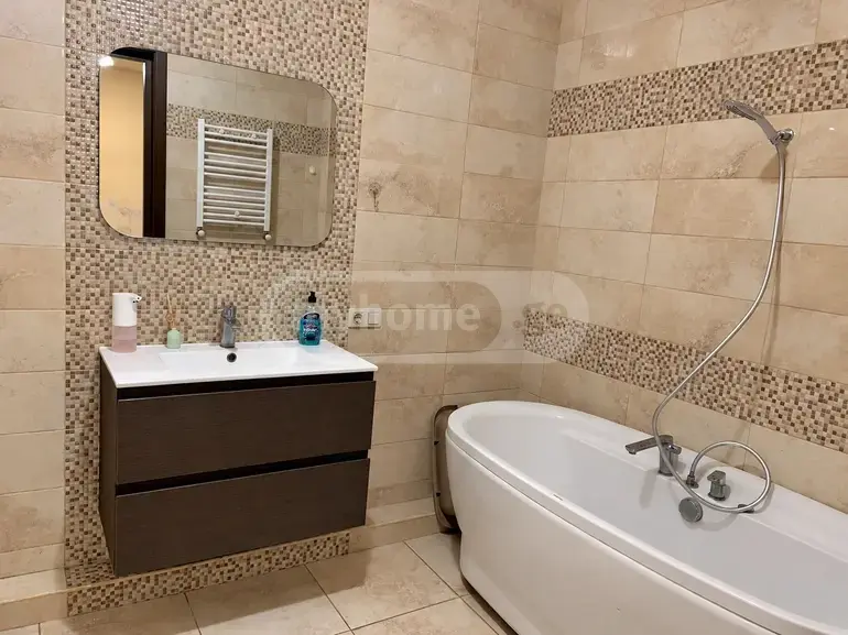 5 Room Private House For Rent In Ortachala view 9