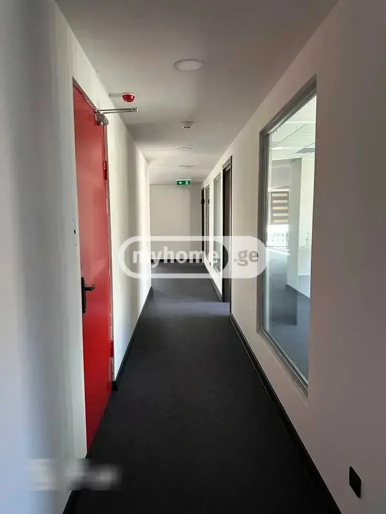 Office Commercial Area For Rent In Mtatsminda view 4