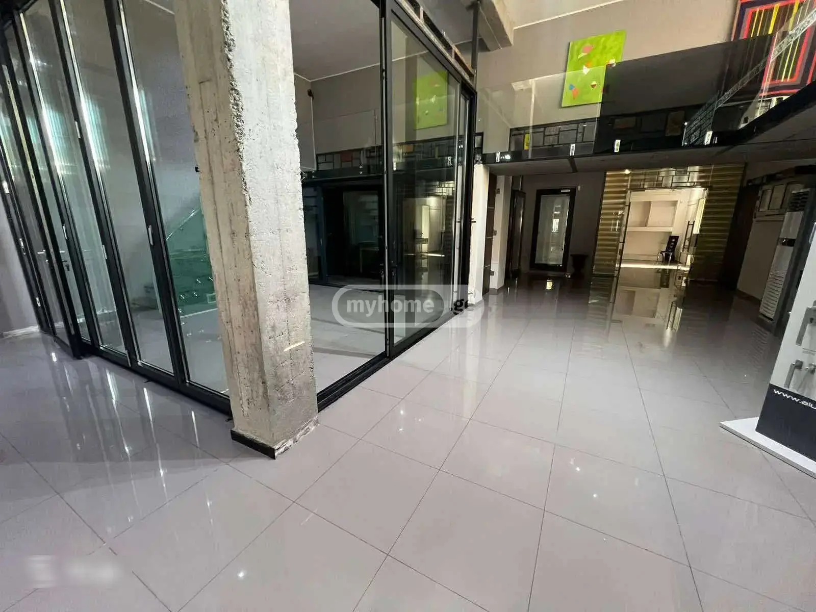 Universal Commercial Area For Rent In Avlabari view 5