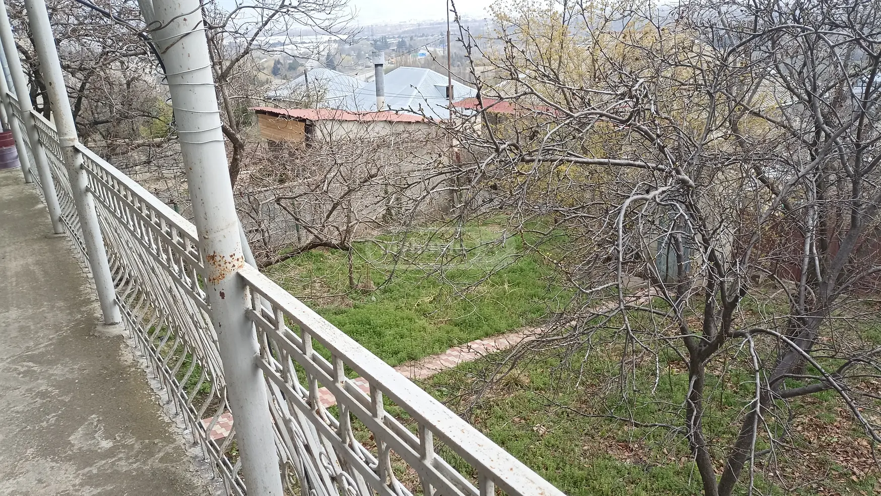 7 Room Private House For Sale view 14