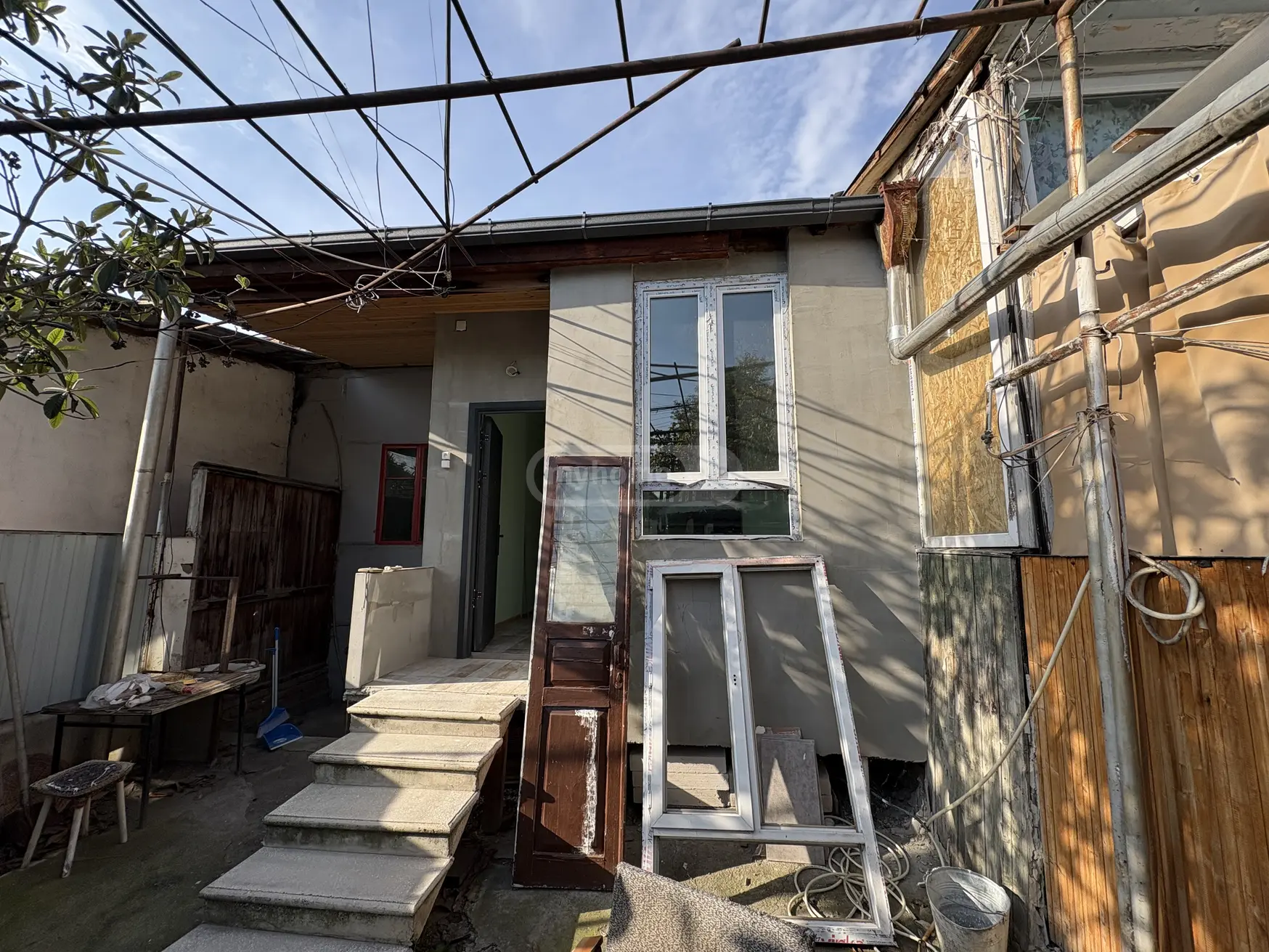3 Room Private House For Sale view 3