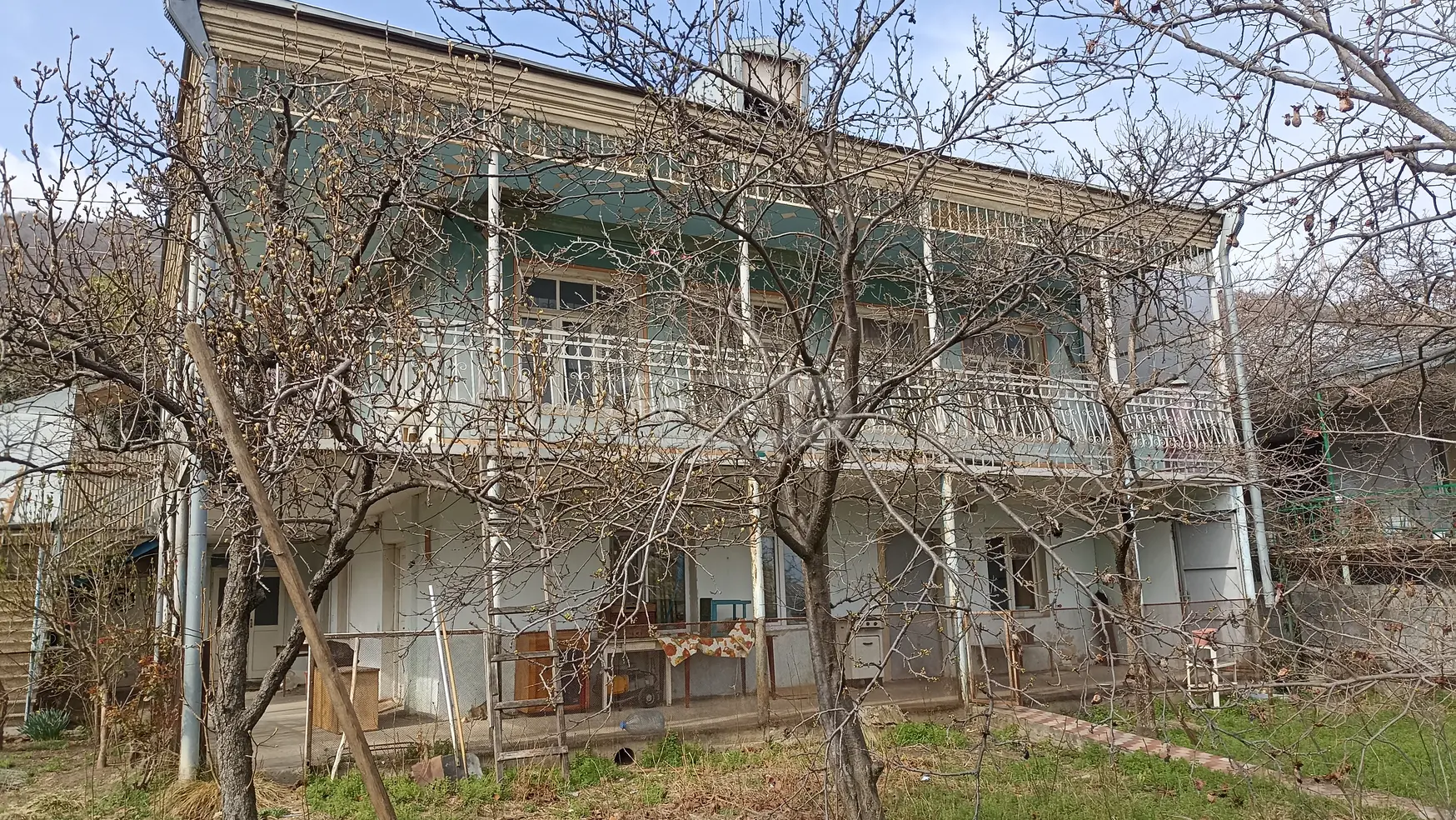 7 Room Private House For Sale view 1