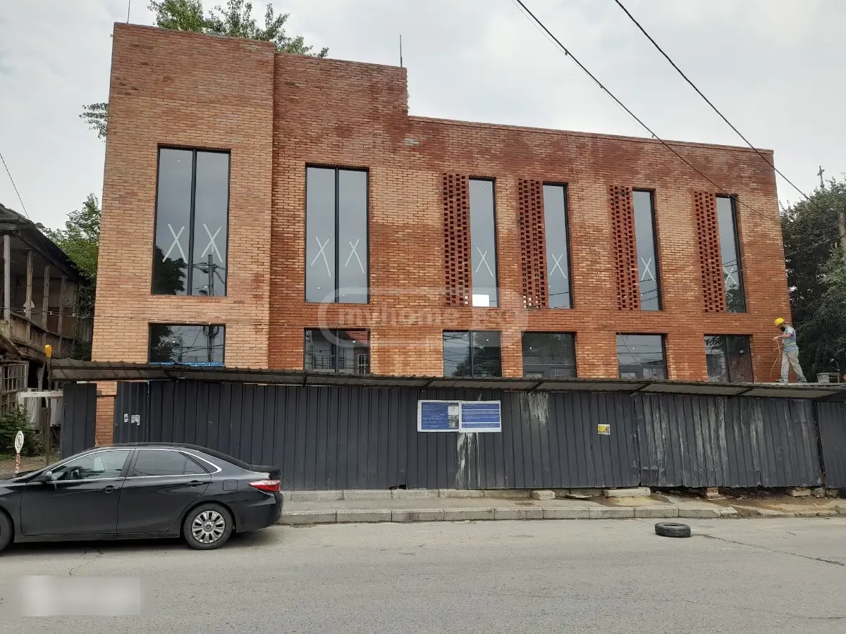Universal Commercial Area For Rent In Avlabari view 1