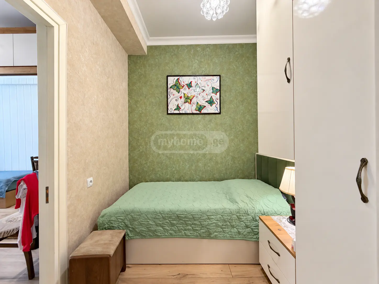 Продажа 4-комната Квартира view 5