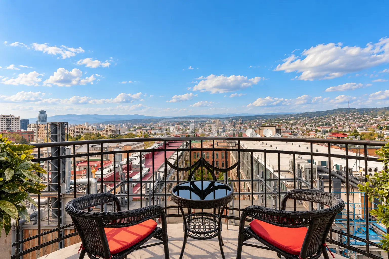 3 Room Apartment For Rent In Vera view 2