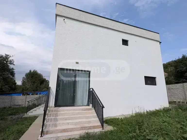 6 Room Private House For Sale view 16