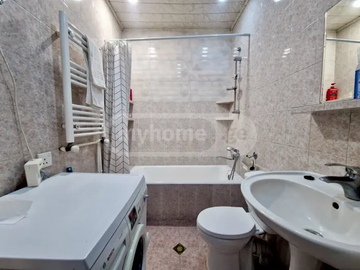 3 Room Apartment For Rent In Vera view 10