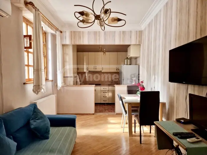 3 Room Apartment For Rent In Vera view 1