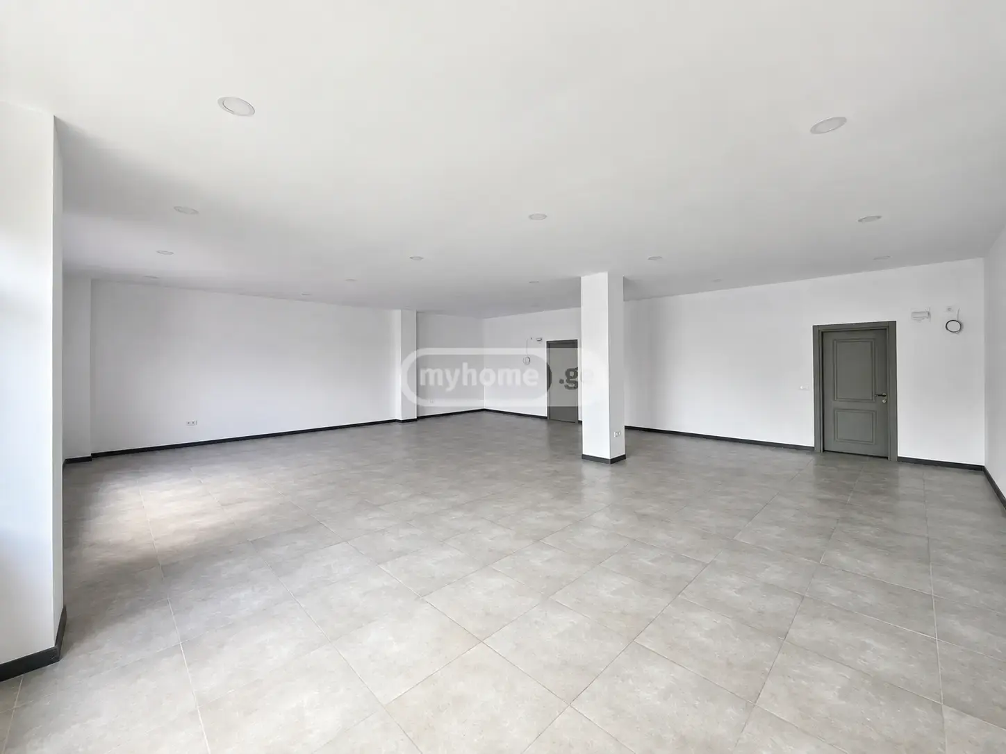 Office Commercial Area For Rent In Didube view 4