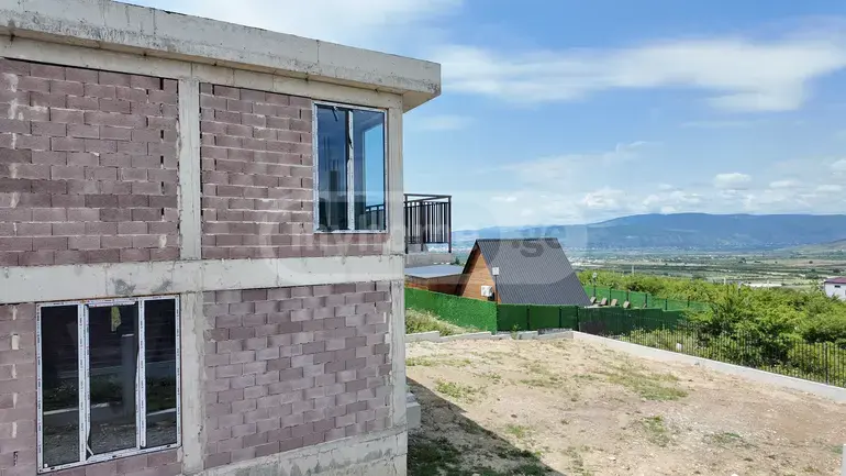 7 Room Private House For Sale view 12