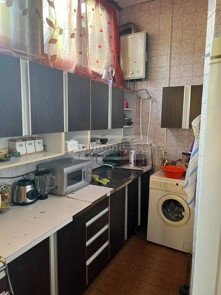 3 Room Private House For Rent In Ortachala view 1