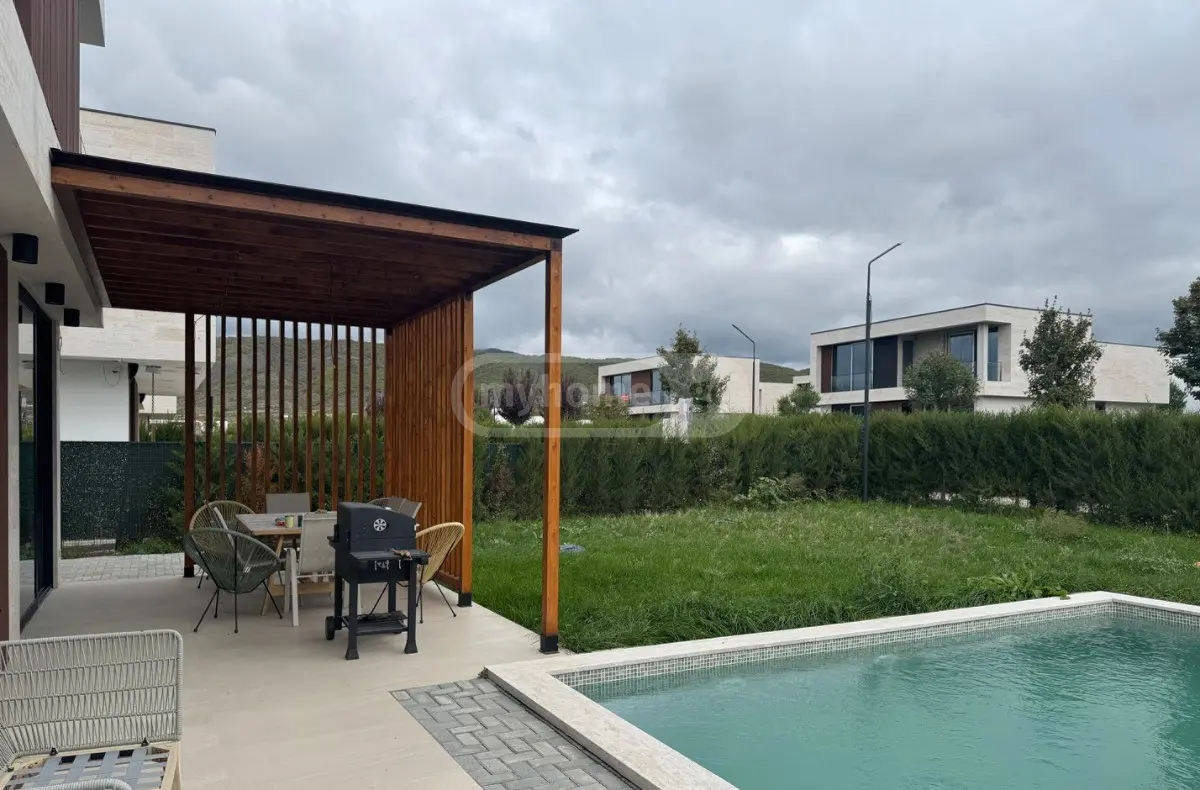 4 Room Private House For Rent In Saguramo, In Mtskheta Municipality view 2