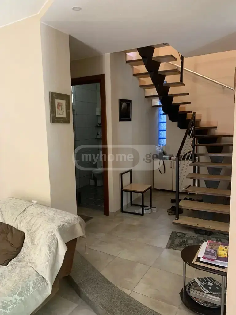 4 Room Private House For Rent In Sanzona view 4
