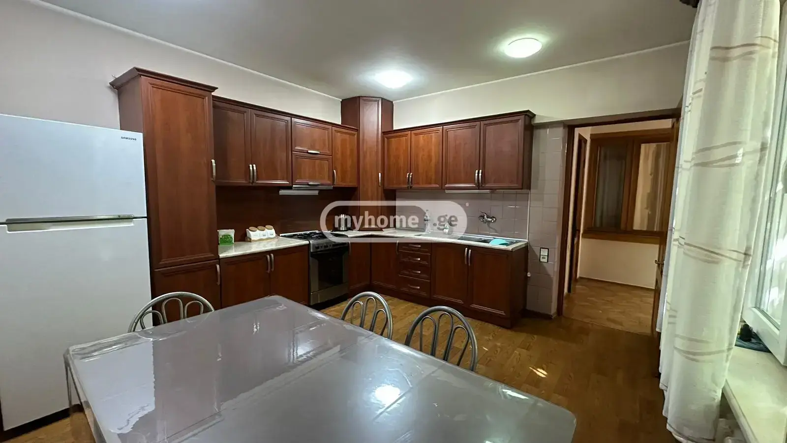 9 Room Private House For Rent In Isani view 2